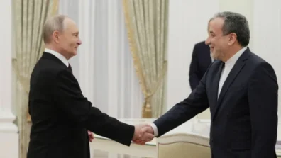 بوتين يعتزم لقاء وزير الخارجية الايراني