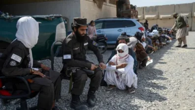 «طالبان» تعلن مقتل 4 أشخاص وإصابة 70 بهجمات باكستانية