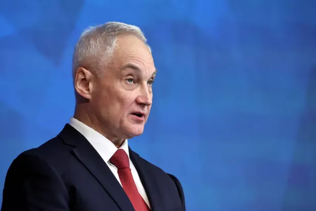 وزير الدفاع الروسي يجري محادثات مع نائب وزير الدفاع الإيراني