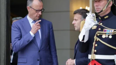 ماكرون يعتزم التواصل مع السلطات في طهران