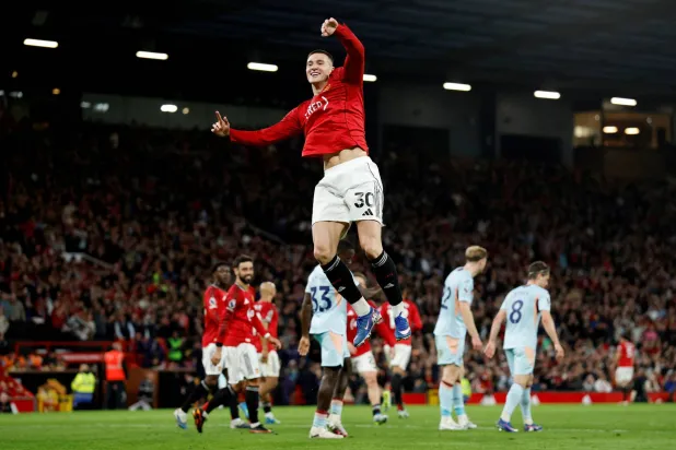 «البريميرليغ»: مان يونايتد يهزم برينتفورد وينفرد بالمركز الثالث