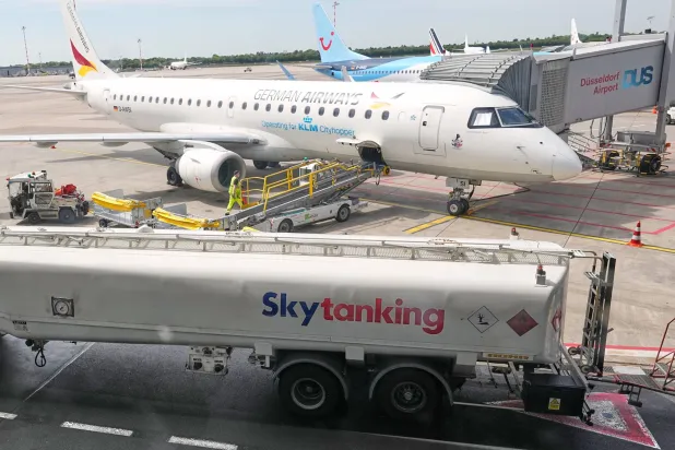 توقف إمدادات وقود الطائرات من الشرق الأوسط يهدد صيف أوروبا