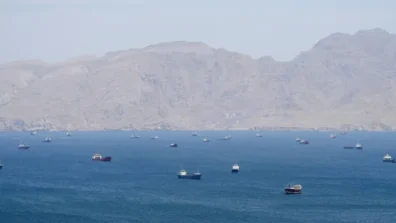 أميركا لـ«تحالف شركاء»… وعشرات الدول تطالب بفتح «هرمز»