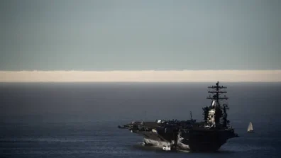 مناورات عسكرية أرجنتينية – أميركية بمشاركة حاملة الطائرات «نيميتز»