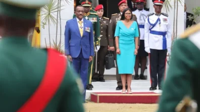 بروش وضعته رئيسة فنزويلا بالوكالة يصبح محور جدل