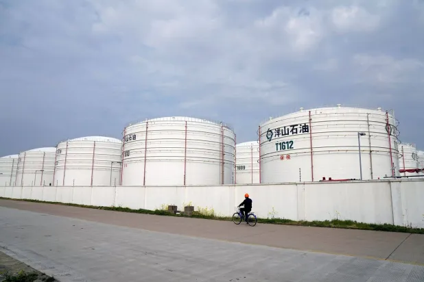 الصين تعتزم تصدير 500 ألف طن وقود في مايو