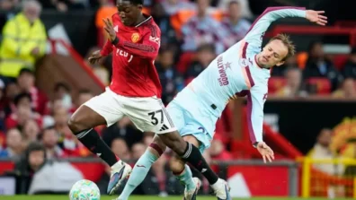 ماينو يمدد عقده مع مانشستر يونايتد حتى 2031