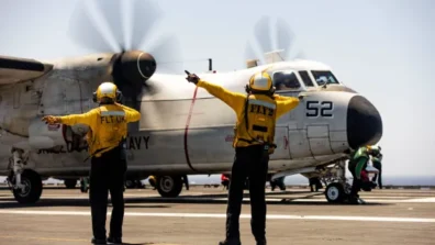 ترمب يطرح تحالفاً بحرياً لإعادة فتح هرمز