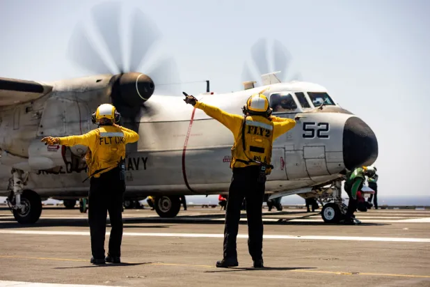 ترمب يطرح تحالفاً بحرياً لإعادة فتح هرمز