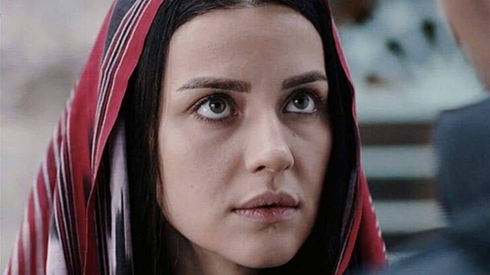 بطلة مسلسل "اشرح ايها البحر الاسود"  تعلن طلاقها بعد زواج استمر عام ونصف