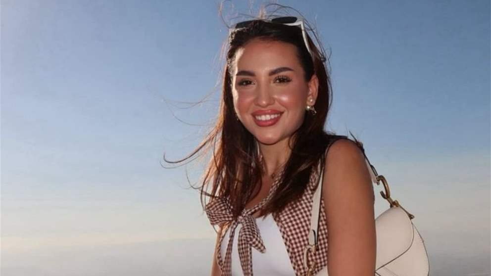 سارة الورع ترد على جدل رقصها “الدبكة”في عيد الميلاد بعد اعلان حملها