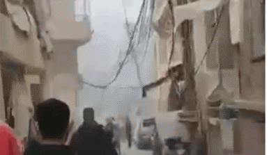 مشاهد للدمار الكبير جرّاء غارة على حي المقداد – الجناح