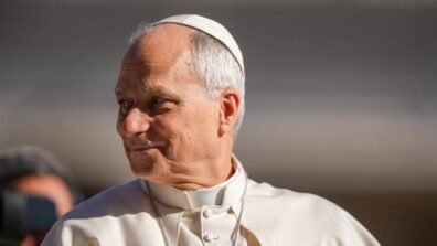 البابا لاون الرابع عشر يقول إنه "أقرب من أي وقت مضى" الى الشعب اللبناني