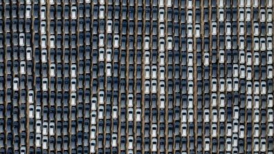 حرب الشرق الأوسط تُنعش الطلب على السيارات الكهربائية في آسيا