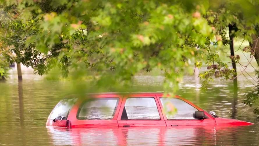 عواصف رعدية وأمطار غزيرة… سيول مفاجئة تضرب عاصمة نيوزيلندا