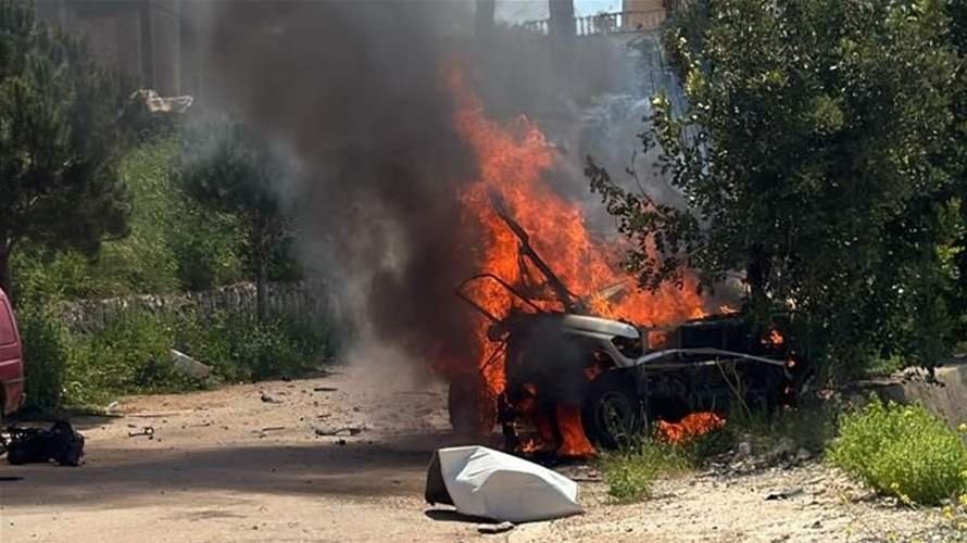 غارتان إسرائيليتان استهدفتا دراجة نارية وسيارة في بلدة يحمر