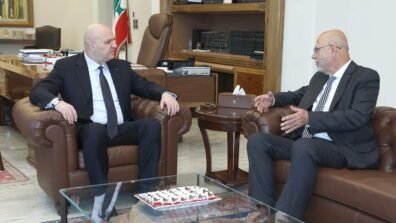 الرئيس جوزاف عون استقبل المدعي العام التمييزي بالتكليف القاضي بيار فرنسيس لمناسبة تسلمه مهامه