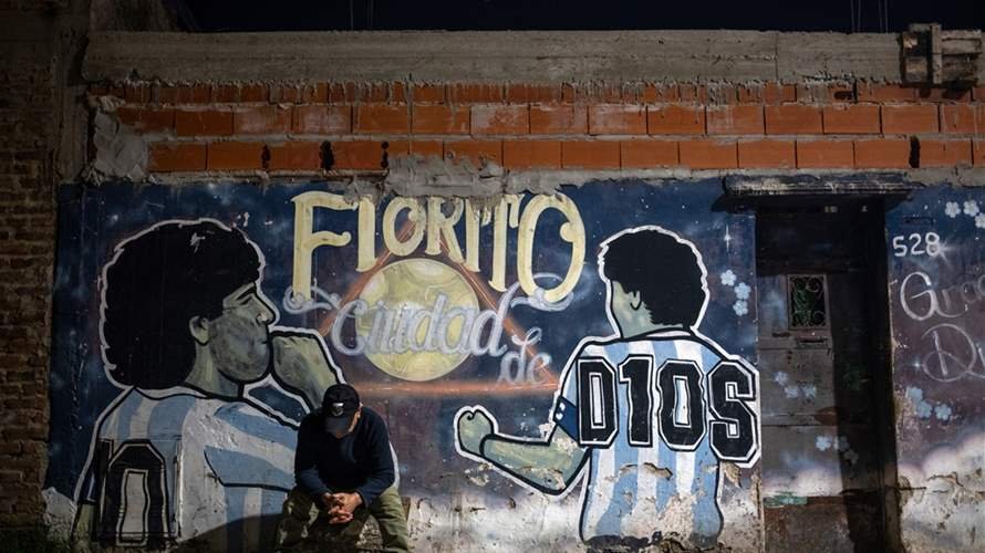 زلزال قضائي جديد يهز إرث مارادونا… شقيقتاه ومحاميه إلى المحاكمة وهذه التهم الموجّهة إليهم