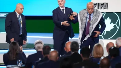 مؤتمر «فيفا»: رئيس الاتحاد الفلسطيني يرفض مصافحة نظيره الإسرائيلي