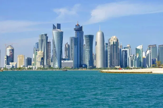 «ستاندرد آند بورز»: الأصول المالية المتراكمة لقطر ستساعد في تخفيف تداعيات الحرب على اقتصادها