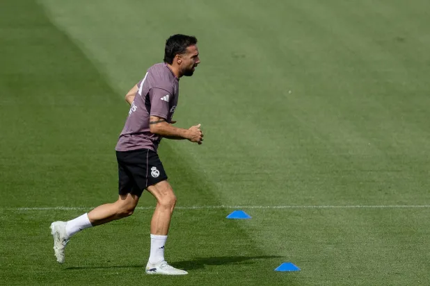ريال مدريد يعلن إصابة كارفاخال