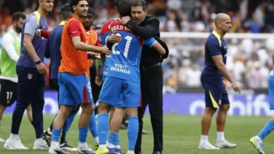 سيميوني يشيد بعمل توريس مع شباب أتلتيكو مدريد
