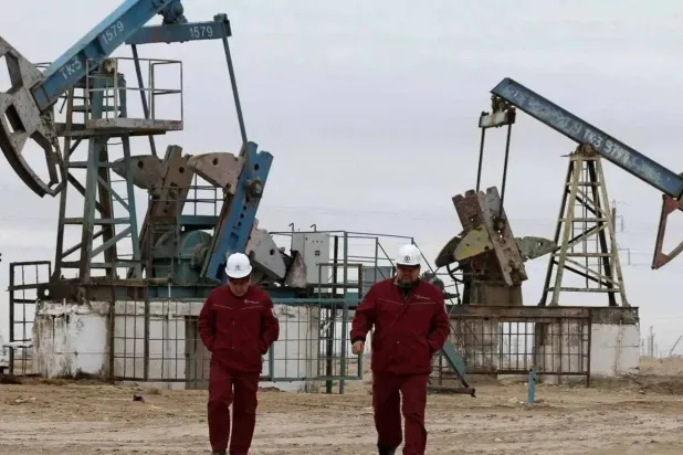 كازاخستان واليابان تناقشان إمدادات النفط ومشاريع محتملة للتنقيب