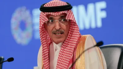 الجدعان يدعو لتكامل الهيئات المالية العربية لمواجهة التحديات الاقتصادية العالمية