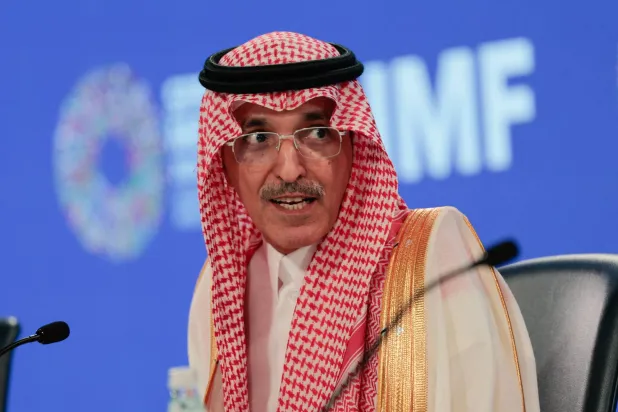 الجدعان يدعو لتكامل الهيئات المالية العربية لمواجهة التحديات الاقتصادية العالمية