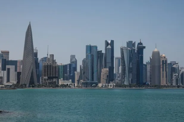 مرونة القطاع الخاص القطري تتجلى في أبريل… والشركات تترقب «تسوية النزاع»