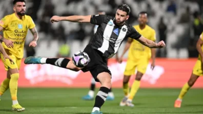 الشباب يستعيد مدافعه هوديت قبل موقعة النصر