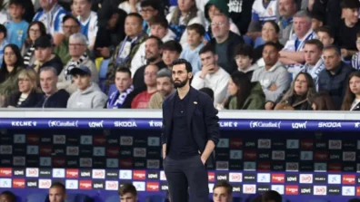 غرفة ملابس ريال مدريد تنفجر… لاعبون يسخرون من أربيلوا بلقب «القمع»