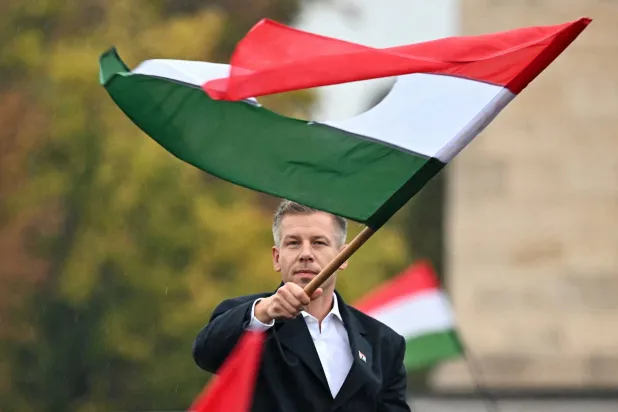 بيتر ماجار يتولى السلطة في المجر واعداً بالتغيير