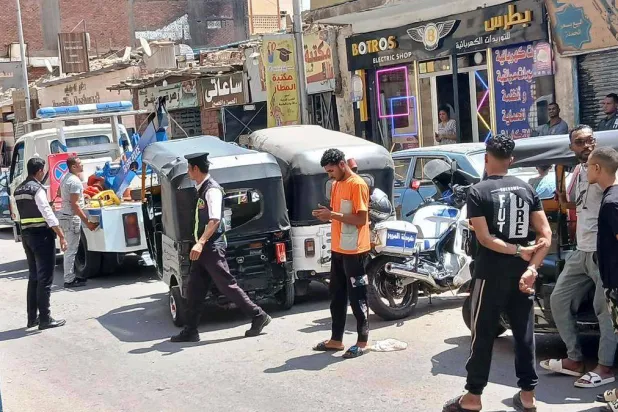 «التوك توك» في مصر… قرارات تنظيمية متعثرة وحوادث متصاعدة