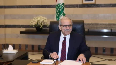 نواف سلام: إسرائيل تسيطر على 68 موقعاً في جنوب لبنان