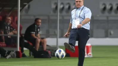 أدفوكات يعود لقيادة كوراساو قبل المونديال