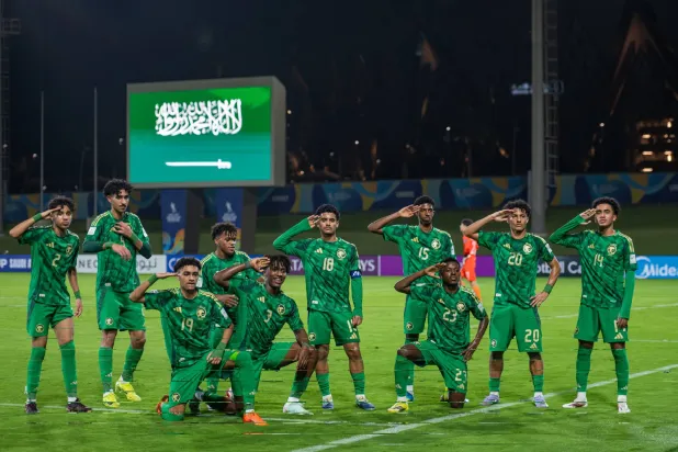 كأس آسيا للناشئين: الأخضر يتصدر مجموعته… ويصطدم بالصين في ربع النهائي