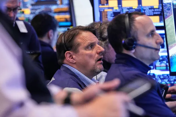 عوائد السندات الأميركية لأجل 30 عاماً تكسر حاجز الـ5 % لأول مرة منذ عقدين