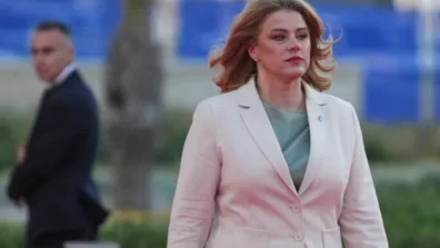 رئيسة وزراء لاتفيا تستقيل بعد اختراق مسيّرات أوكرانية أجواء بلادها