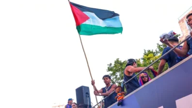 سجال كلامي بين وزير دفاع إسرائيل ورئيس وزراء إسبانيا بسبب رفع لامين يامال لعلم فلسطين