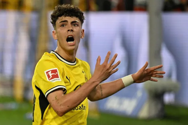دورتموند يمدّد عقد الموهبة الإيطالية إيناسيو