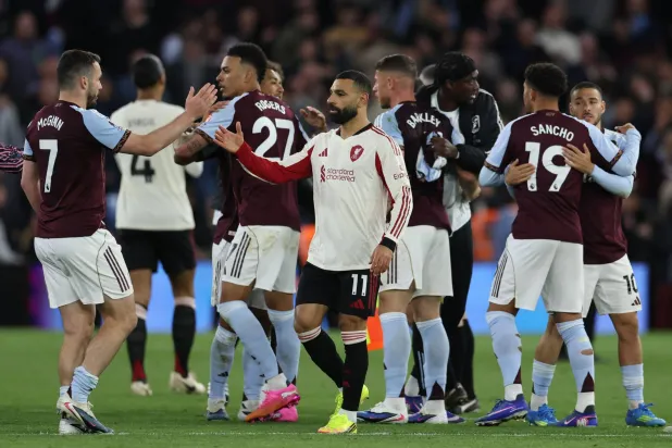 فيلا يصعق ليفربول برباعية ويضمن «مقعد دوري الأبطال»