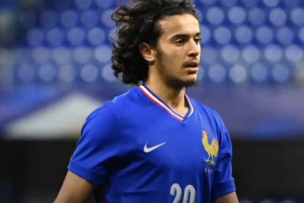 بوعدي ينهي الجدل ويختار تمثيل المغرب قبل انطلاق المونديال