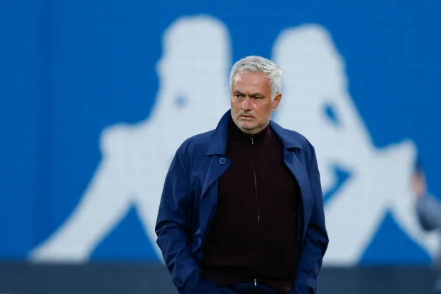 مورينيو يقرّ بمحادثات بين وكيله وريال مدريد