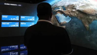 بورصات الخليج تتراجع بضغط من الهجمات بالمسيّرات