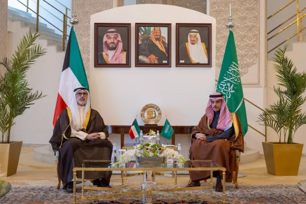 تنسيق سعودي – كويتي حيال المستجدات الإقليمية