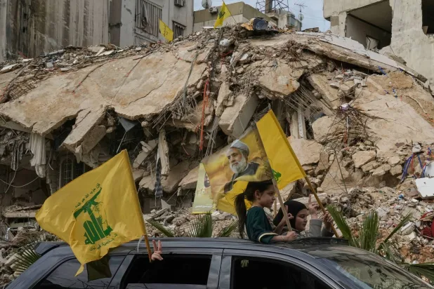تناقض «حزب الله» حول المفاوضات: ما يُرفض في لبنان مقبول عبر إيران