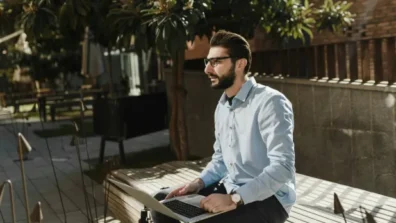 ما تأثير احتباس البول المتكرر على صحة البروستاتا؟