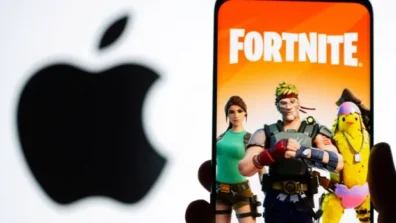 لعبة «فورتنايت» تعود إلى متاجر التطبيقات في أنحاء العالم