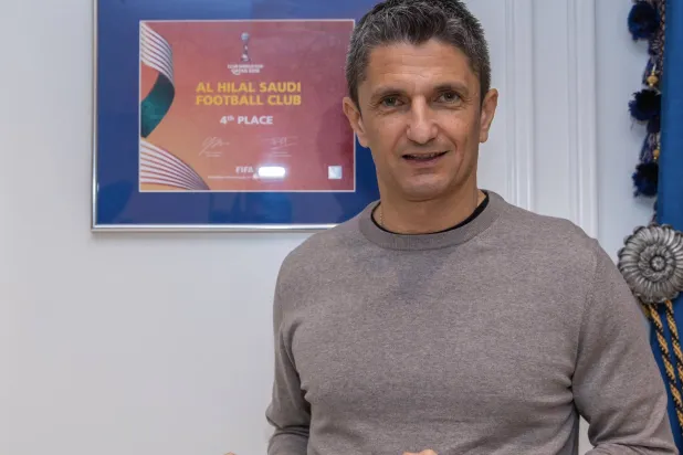 مصادر: رازفان الهلال وإيمانويل الفيحاء خياران اتفاقيان لخلافة الشهري